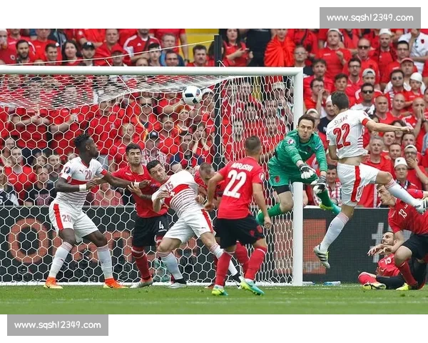 高清流畅足球赛事在线观看平台尽享全球精彩对决实时直播回放分析 - 副本 (9) - 副本 - 副本 - 副本 - 副本